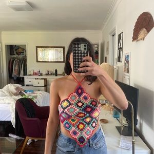 Crochet triangle backless halter top